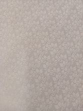 Cargar imagen en el visor de la galería, Hojitas blancas sobre blanco