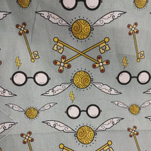 Cargar imagen en el visor de la galería, Harry Potter reliquias magicas fondo verde