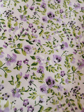 Cargar imagen en el visor de la galería, Rositas lilas sobre lila