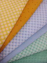 Cargar imagen en el visor de la galería, Floreada margaritas fondo amarillo