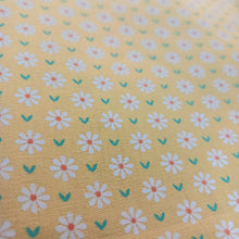 Cargar imagen en el visor de la galería, Floreada margaritas fondo amarillo