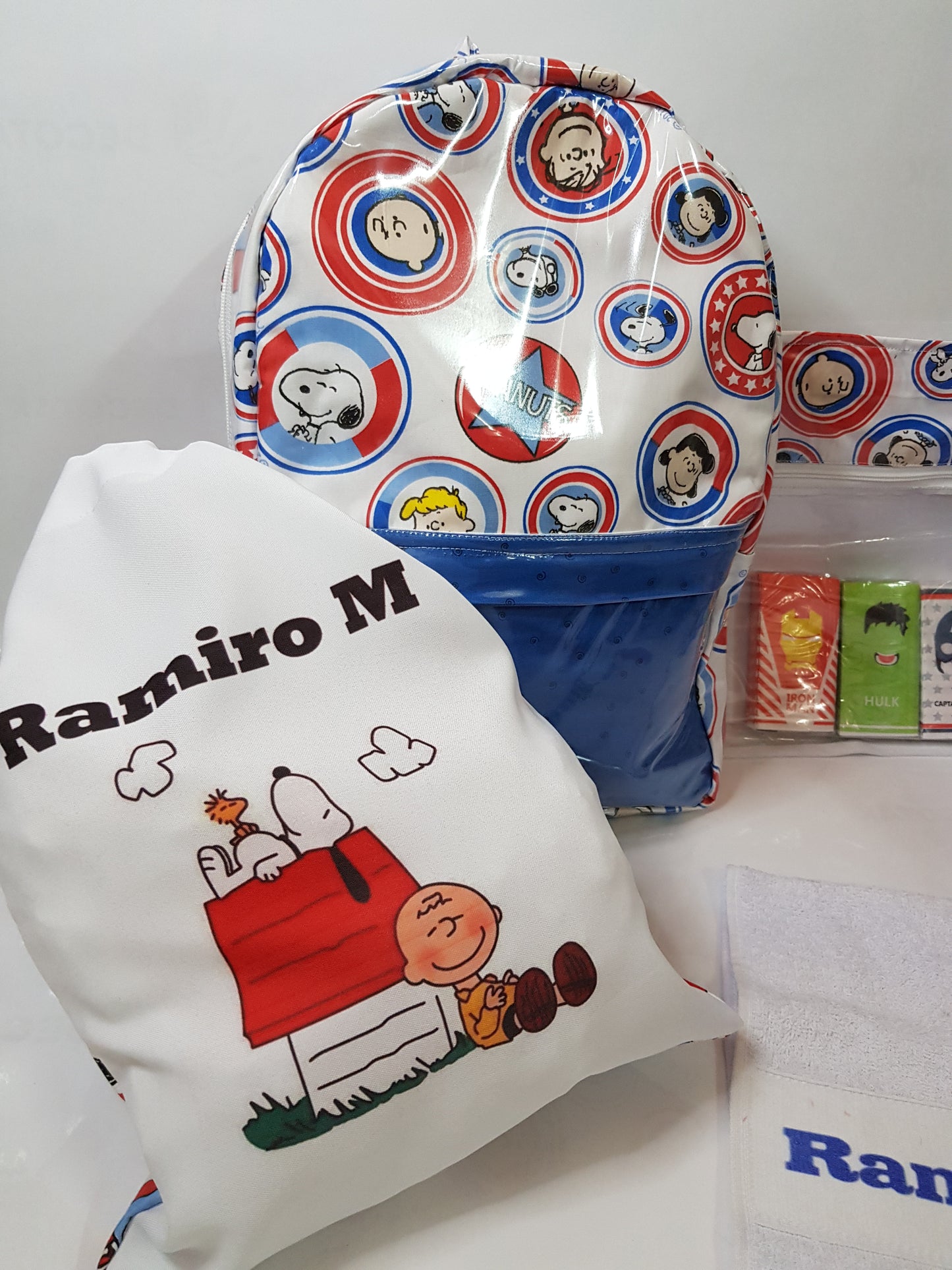 Kit escolar de Snoopy