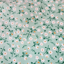 Cargar imagen en el visor de la galería, Florcitas manzanilla fondo verde agua