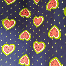 Cargar imagen en el visor de la galería, Frutales Corazones sandia fondo azul