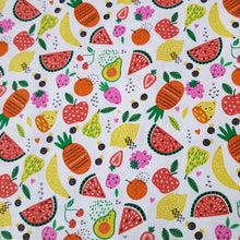 Cargar imagen en el visor de la galería, Frutales, ensalda de frutas fondo blanco