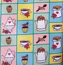 Cargar imagen en el visor de la galería, Dulces, tetera y cafe en cuadros