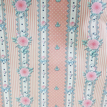 Cargar imagen en el visor de la galería, Flores Franjas colores pasteles rosa