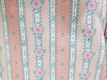 Cargar imagen en el visor de la galería, Flores Franjas colores pasteles rosa