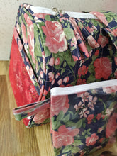 Cargar imagen en el visor de la galería, Kit de Viaje, Bolso de viaje + Necesers