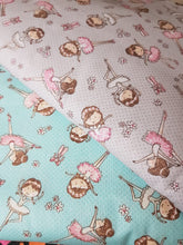 Cargar imagen en el visor de la galería, Bailarina, fondo turquesa claro