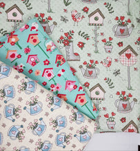 Cargar imagen en el visor de la galería, Pajarito fondo verde claro