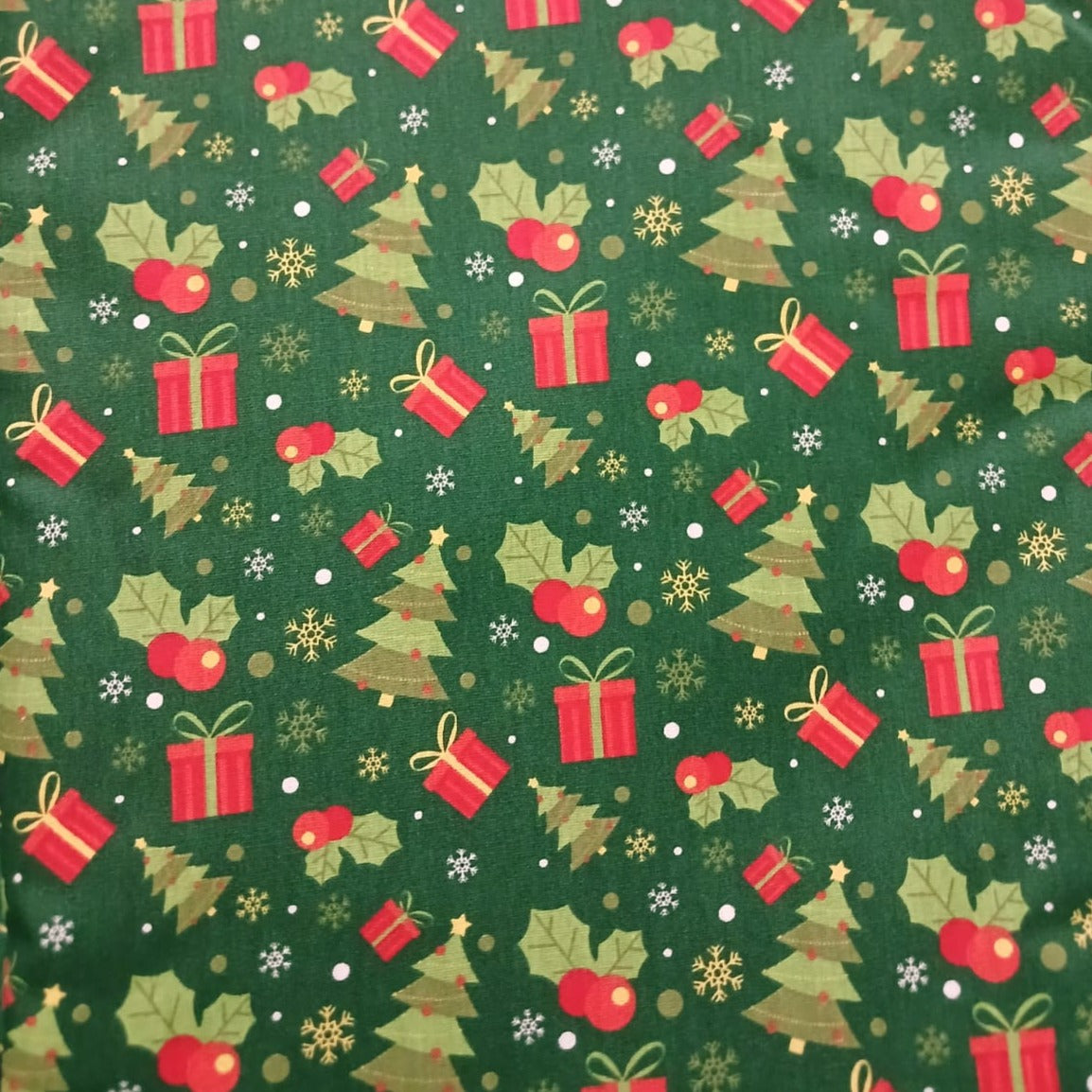 Regalos y arbolito Navideño