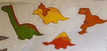 Cargar imagen en el visor de la galería, Dinosaurios almohadones (corte minimo 20cm)
