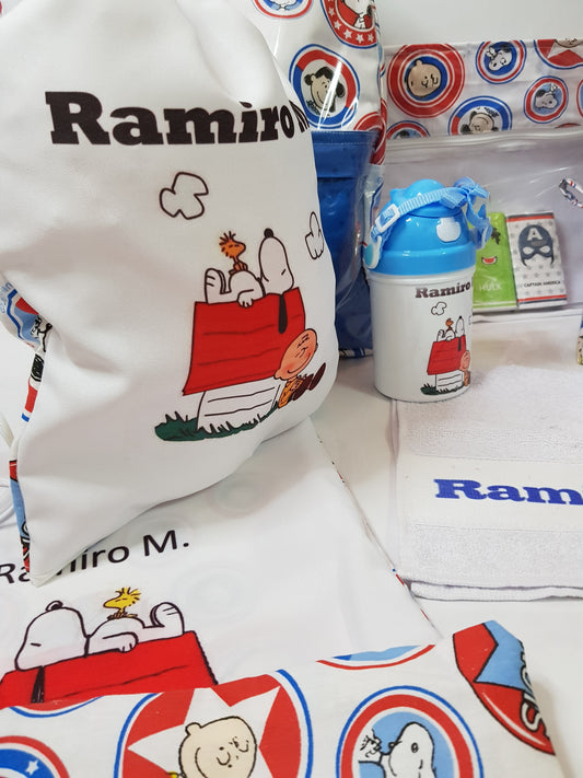 Kit escolar de Snoopy