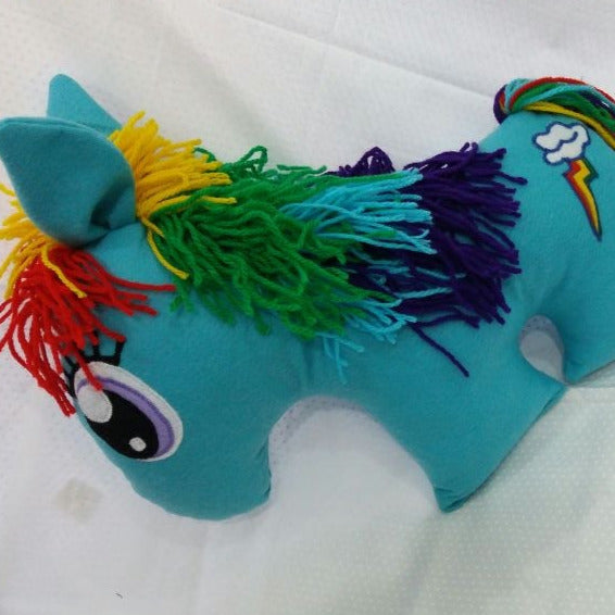 Unicornio muñeco peluche