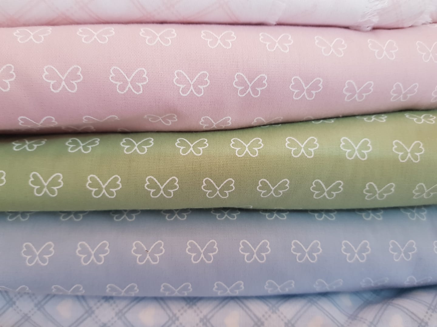Mariposas celeste pastel