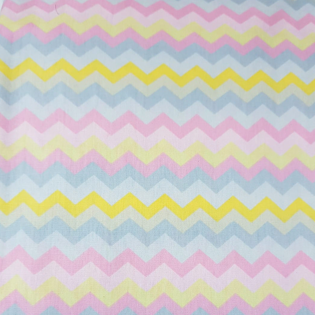 Zigzag rosado, amarillo y gris clarito