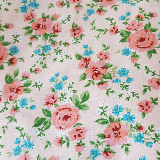 Floreada rosas fondo salmón