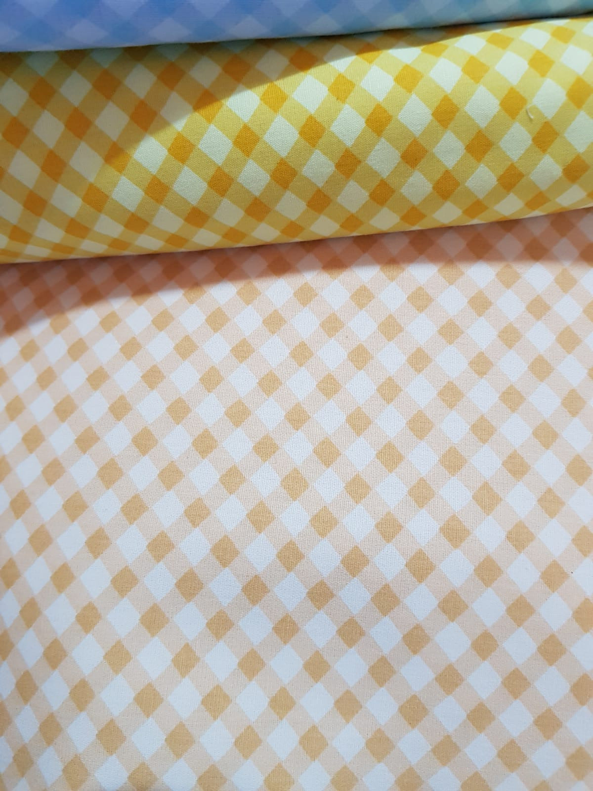 Cuadrille cuadros grandes amarillo pastel