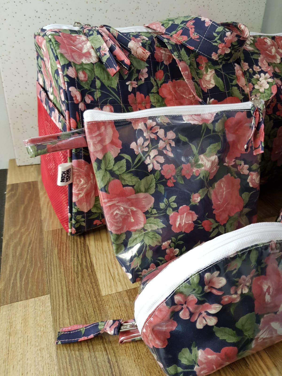 Kit de Viaje, Bolso de viaje + Necesers