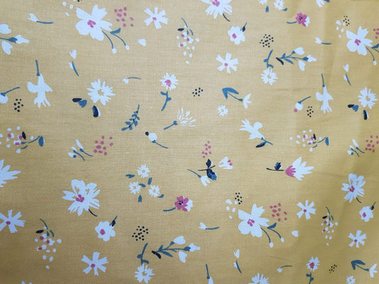 Floreada sobre amarillo