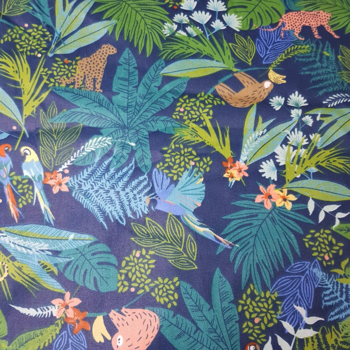 Animales de la Selva, leopardo, guacamayo y perezoso