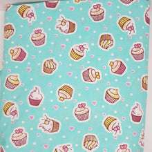 Cargar imagen en el visor de la galería, Cupcakes fondo turquesa claro (corte minimo 20cm)
