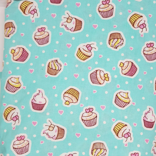 Cupcakes fondo turquesa claro