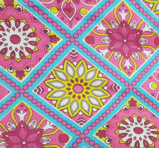 Mandala rosa con turquesa