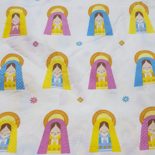 Virgencita, fondo blanco